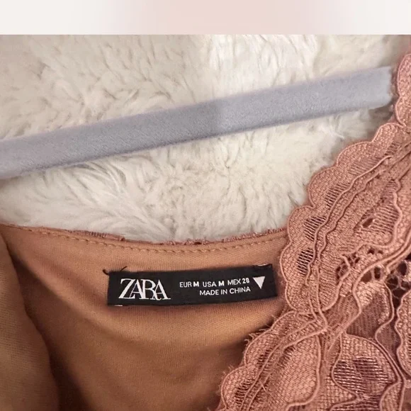 Zara brand, Mini Lace Dress - Picture 5 of 5